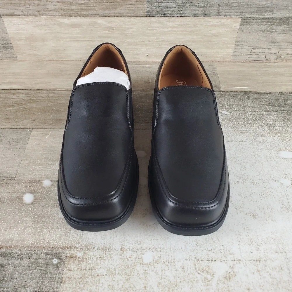 Florsheim Bogan Jr II Kids Boots Sz 4.5 W Black Leather Slip On Moccasin Toe‎